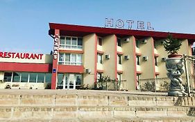 Hotel Caras